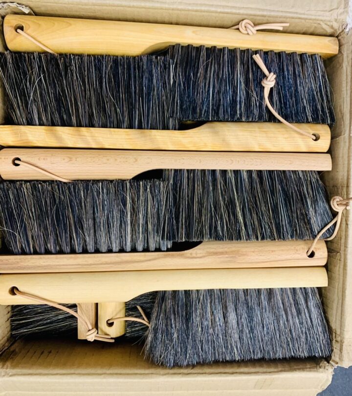 What are the 2 best horsehair bench brushes on Amazon?